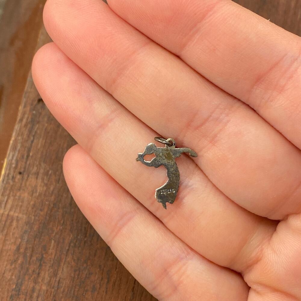 Vintage 925 Sterling Silver Tennis Badminton Player Small Pendant Bracelet Charm - Picture 2 of 3